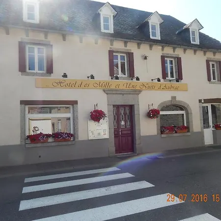 Hotel Mille Et Nuits D'aubrac *